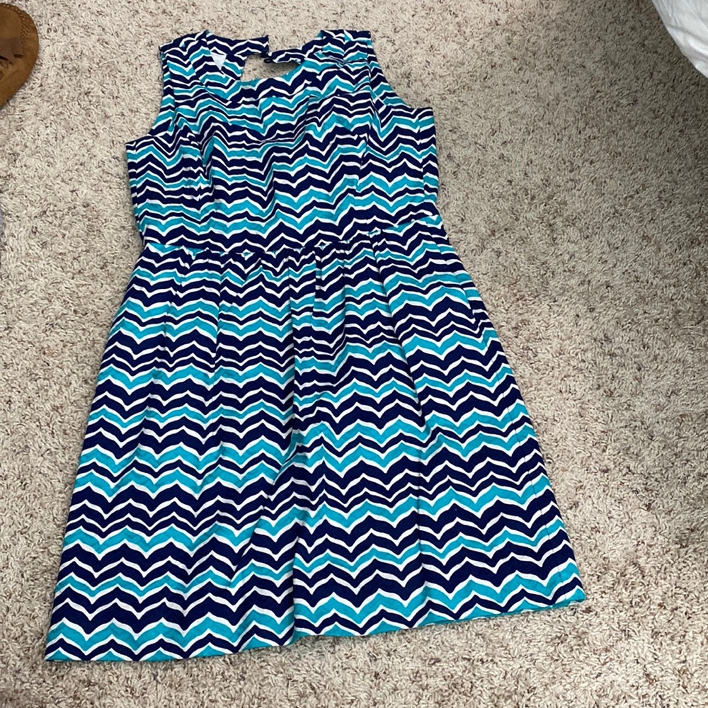Vineyard vines dress